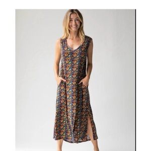NATURAL LIFE Sleeveless Floral Maxi Dress in Navy with Yellow Accents